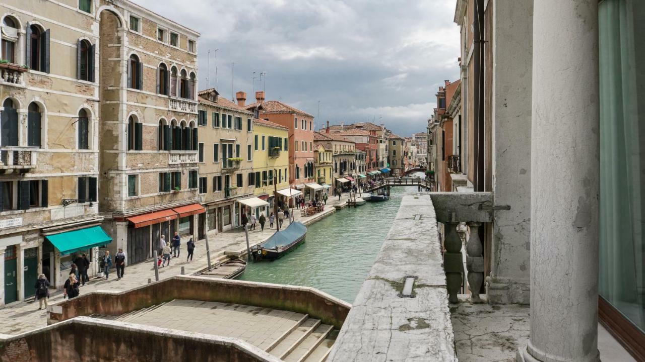 Luxury Balcony Venice